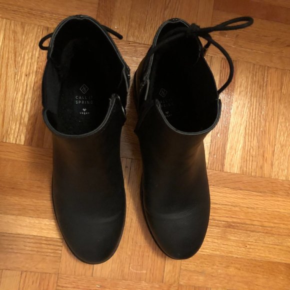 Call It Spring Black Vegan Ankle Boots Size 6 Women's - Picture 2 of 3